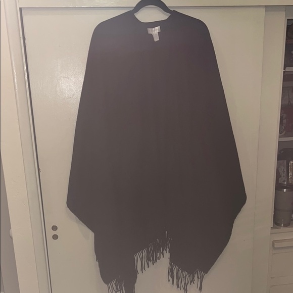 Worthington one size open Black Fringe Poncho / preowned - Picture 1 of 4